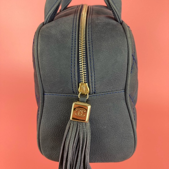 🚫SOLD🚫Chanel Around Suede Boston Bag - Picture 7 of 10